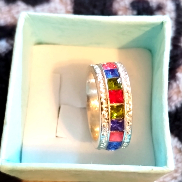 Ring - Picture 2 of 2